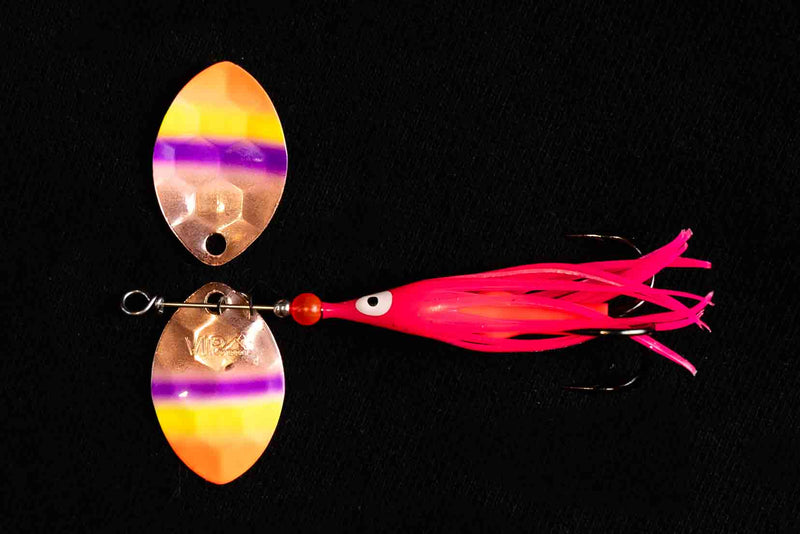 Load image into Gallery viewer, #3.5 Cascade &quot;Drano Destroyer&quot; Salmon Spinner (Single Spinner)
