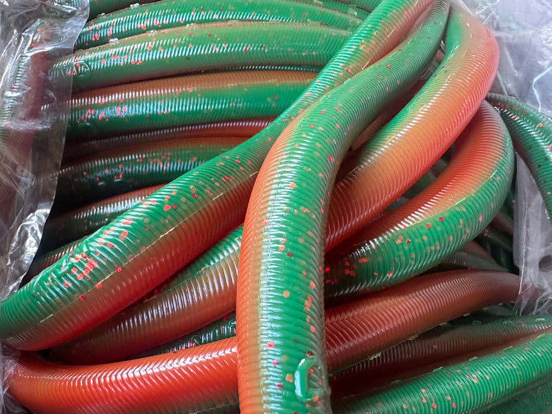 Load image into Gallery viewer, 9&quot;, Motor Oil/Red Eel - Single Bait
