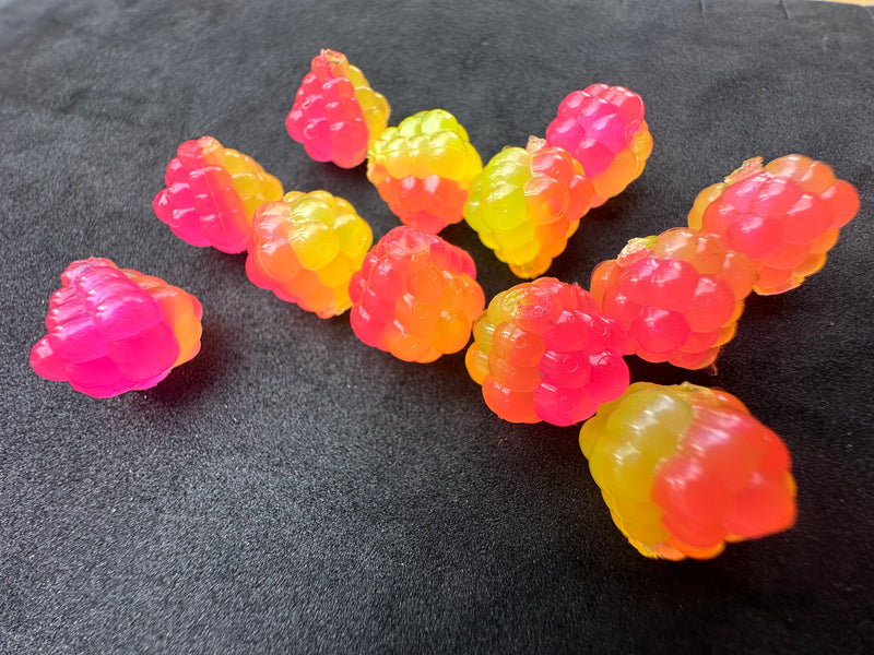 Load image into Gallery viewer, VIP Outdoors Soft Cluster "Happy Clown"  15mm - 10pack
