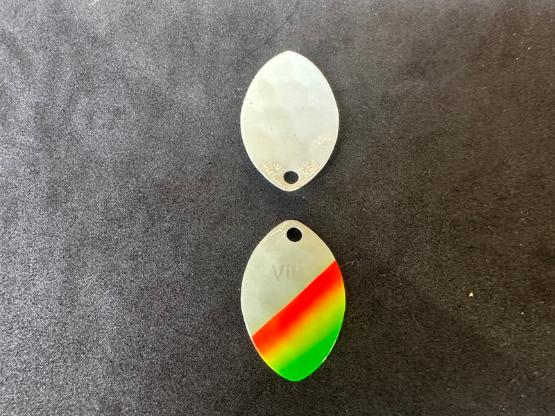 Load image into Gallery viewer, 3.5 Cascade "Glow MEX HAT" Spinner Blade (single blade)

